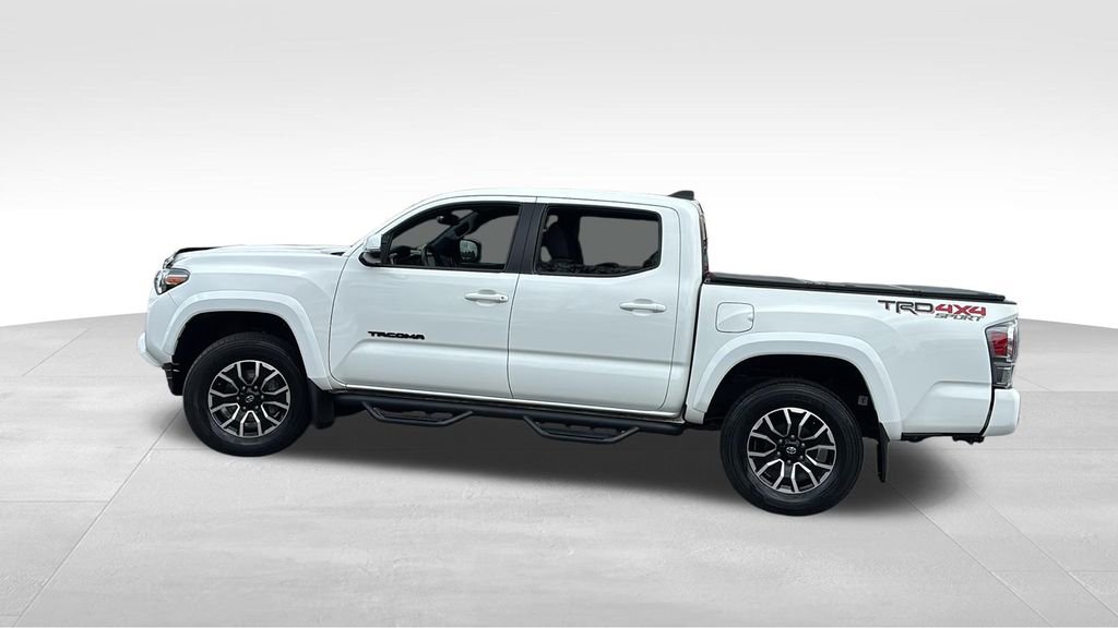 Used 2022 Toyota Tacoma TRD Sport image 4