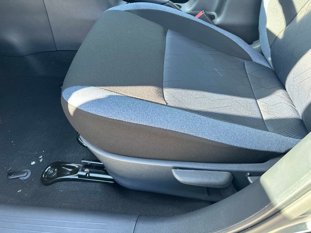 Used 2025 Nissan Versa SV w/ Trunk Package image 21