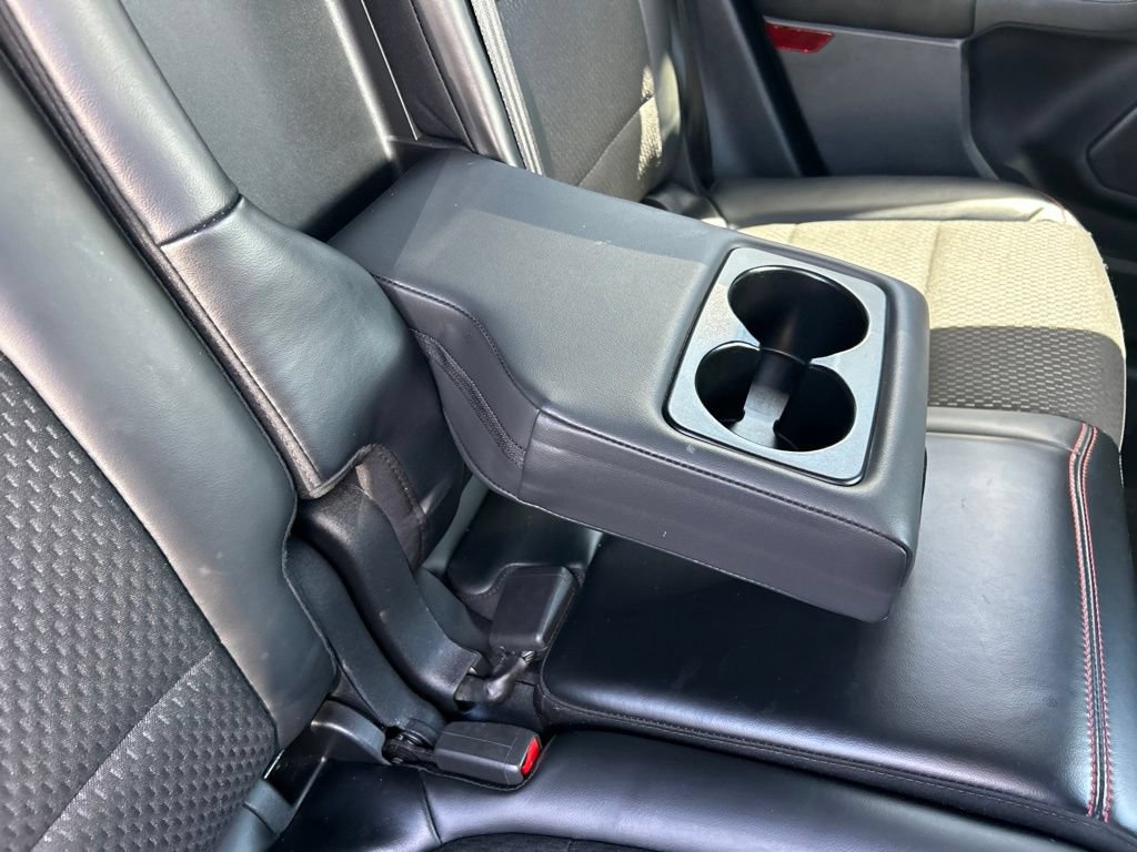 Used 2025 Ford Escape ST-Line Select AWD/4WD image 48