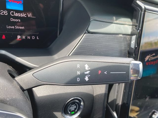 Used 2024 GMC Acadia AT4 w/ Luxury Package AWD/4WD image 15
