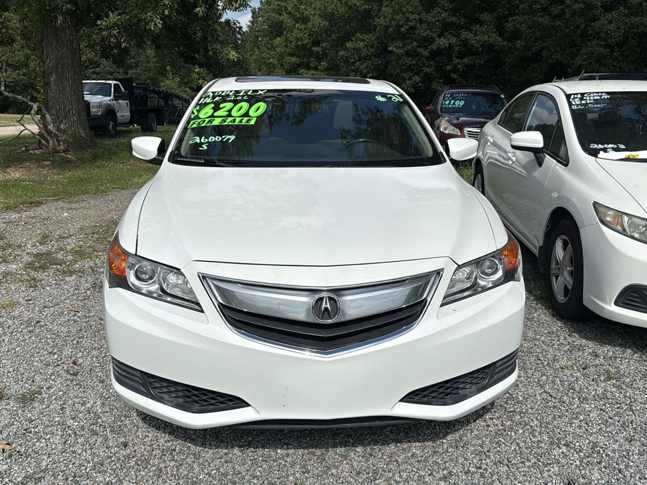 Used 2014 Acura ILX w/ Technology Package FWD image 2