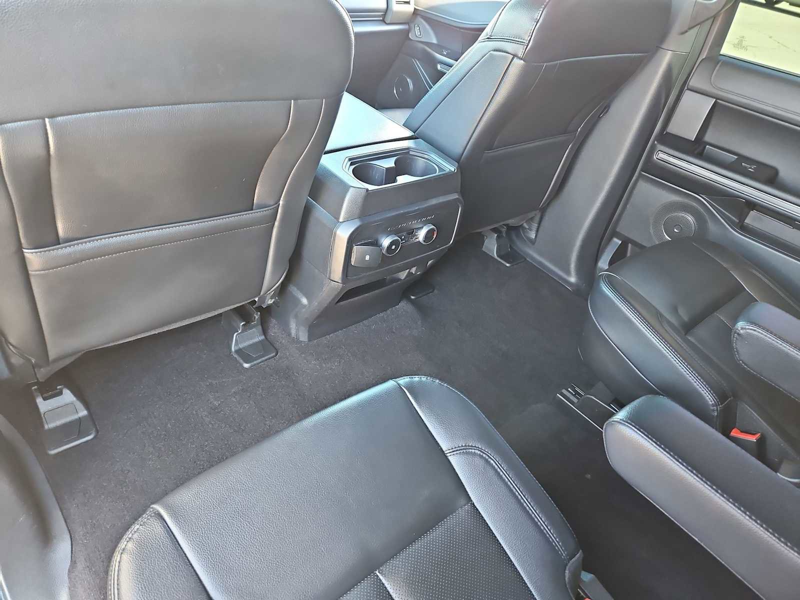 Used 2021 Ford Expedition Max XLT image 19