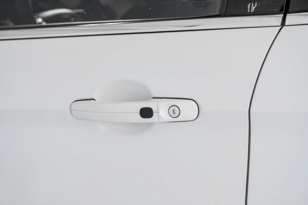 Used 2019 Ford Escape SE image 41