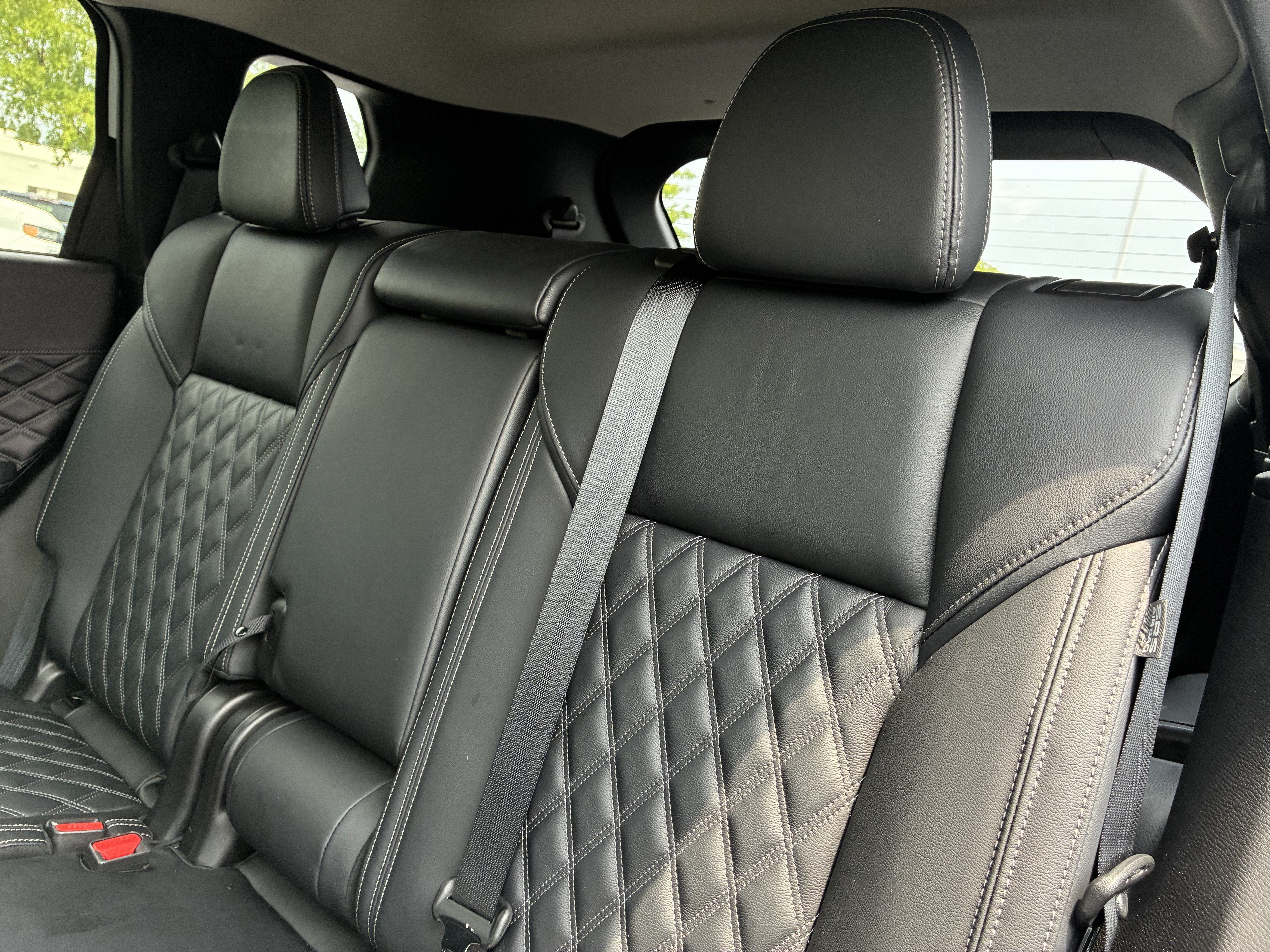 Used 2024 Mitsubishi Outlander SEL FWD image 13