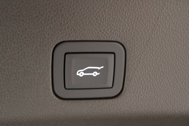 New 2026 GMC Yukon Elevation w/ Elevation Premium Package AWD/4WD image 19