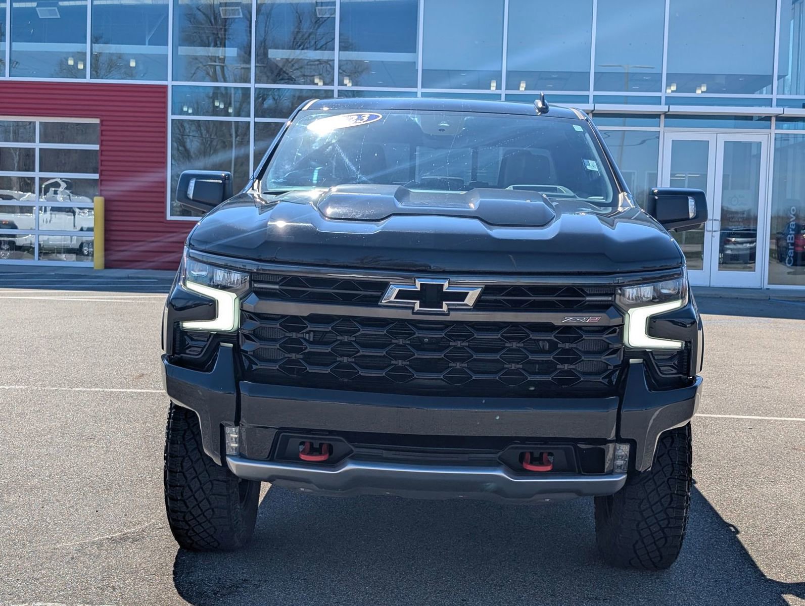 Used 2023 Chevrolet Silverado 1500 ZR2 w/ Technology Package image 2