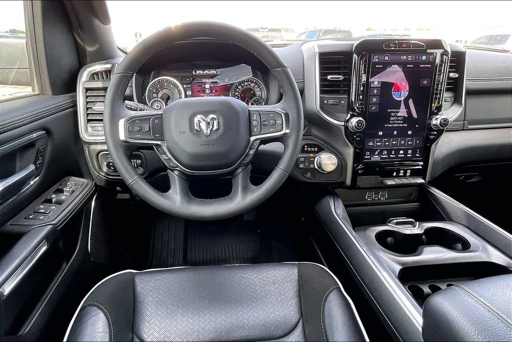 Used 2025 RAM 1500 Laramie w/ Sport Appearance Package AWD/4WD image 8