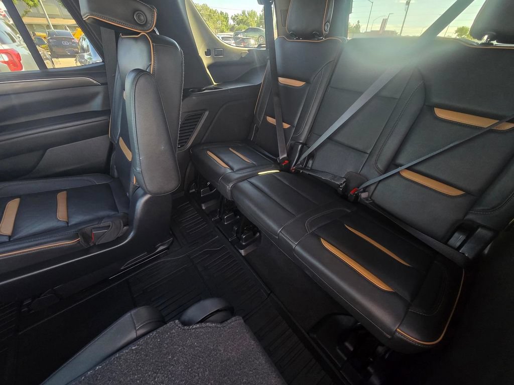 Used 2021 GMC Yukon AT4 w/ AT4 Premium Plus Package AWD/4WD image 7
