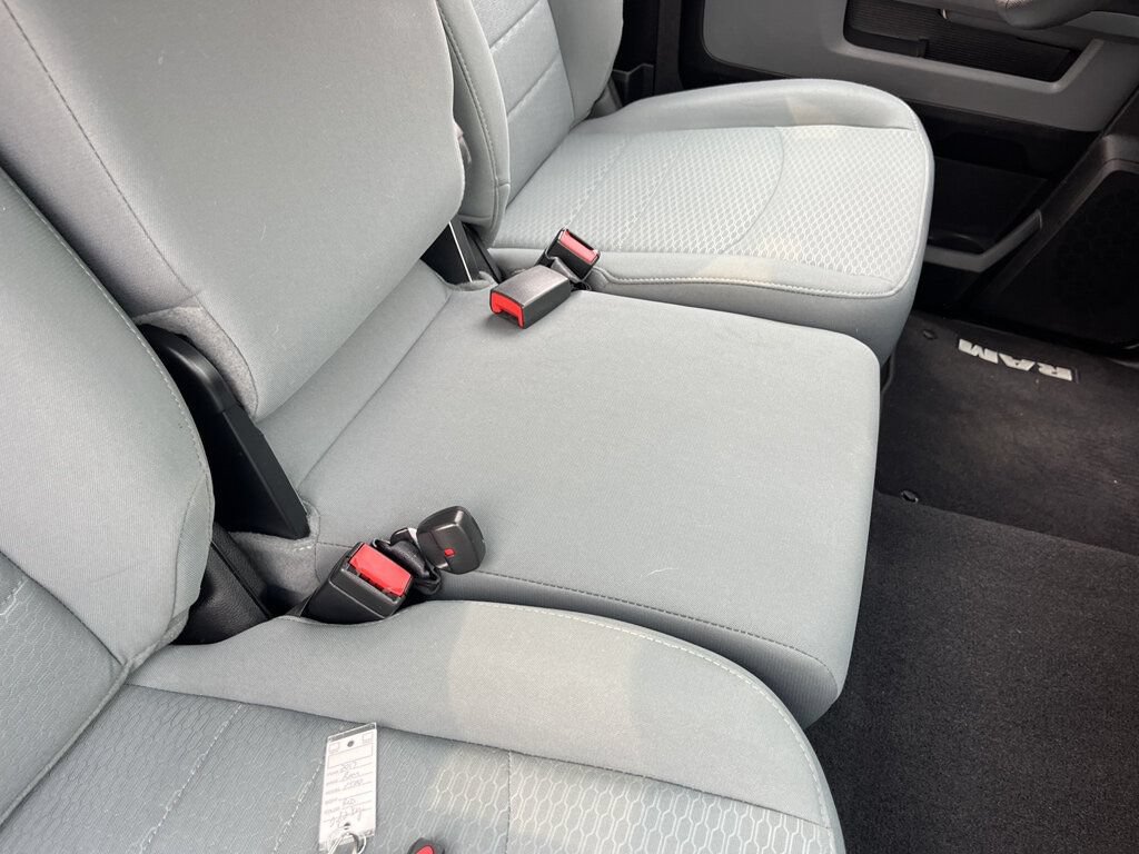 Used 2017 RAM 1500 Express AWD/4WD image 41