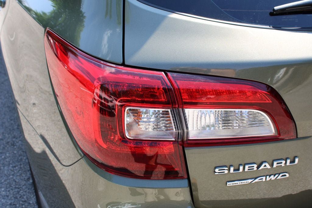 Used 2017 Subaru Outback 2.5i AWD/4WD image 10