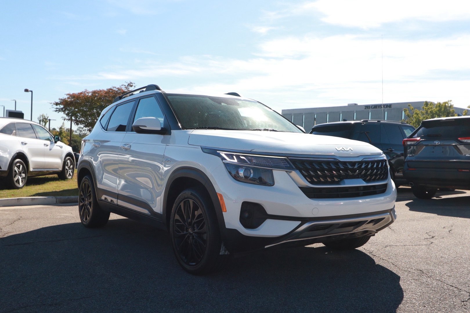 Used 2022 Kia Seltos Nightfall Edition AWD/4WD image 7