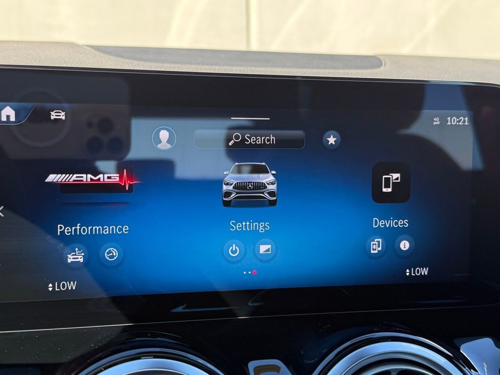Used 2025 Mercedes-Benz GLA 35 AMG 4MATIC image 21