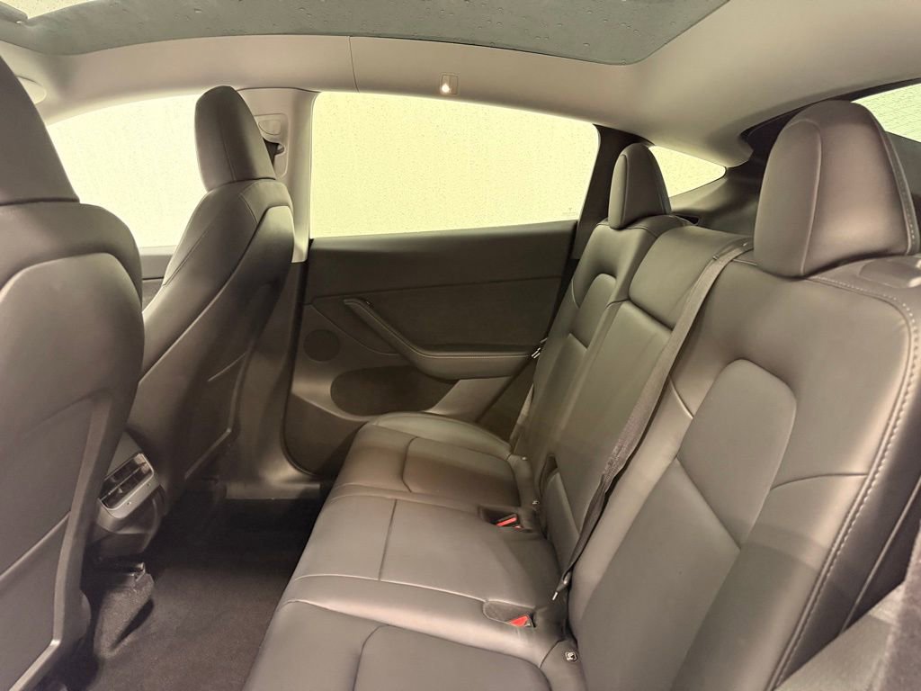 Used 2023 Tesla Model Y Long Range image 19