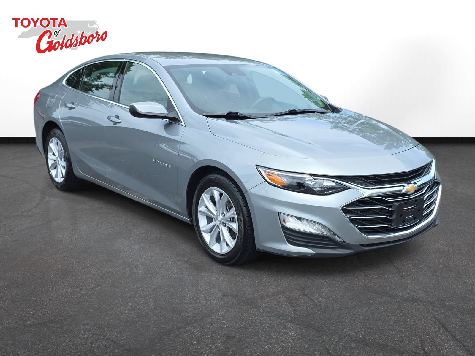 Used 2024 Chevrolet Malibu LT FWD image 3
