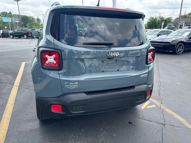 Certified 2017 Jeep Renegade Latitude w/ Advanced Technology Group AWD/4WD image 8