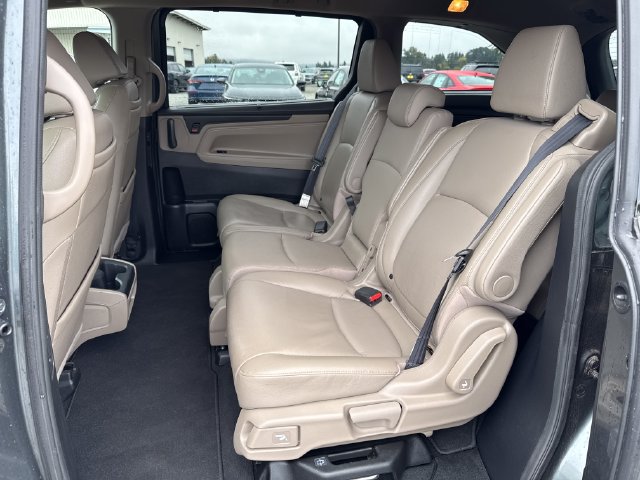 Used 2018 Honda Odyssey Elite image 16