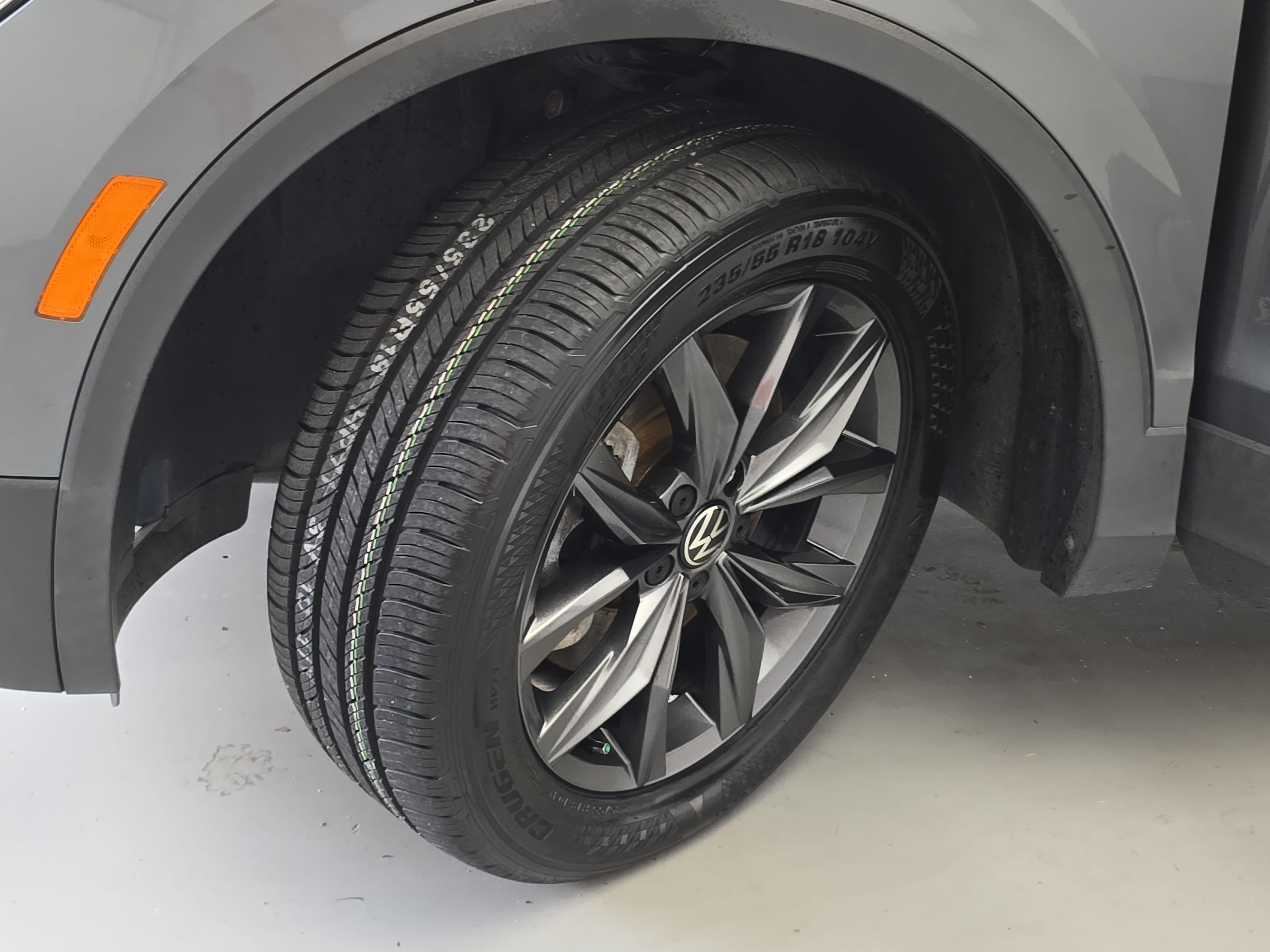 Used 2023 Volkswagen Tiguan SE FWD image 31