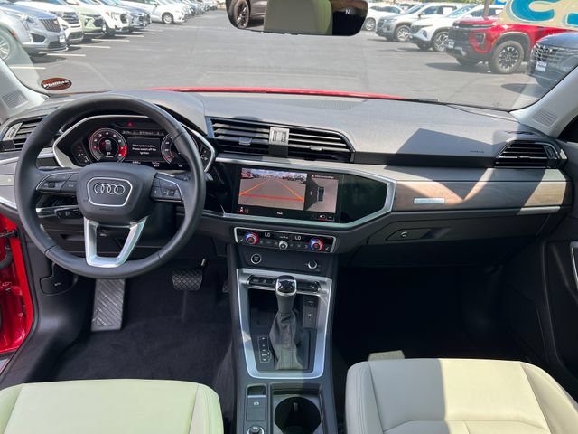 Used 2025 Audi Q3 2.0T Premium Plus w/ Premium Plus Package AWD/4WD image 12