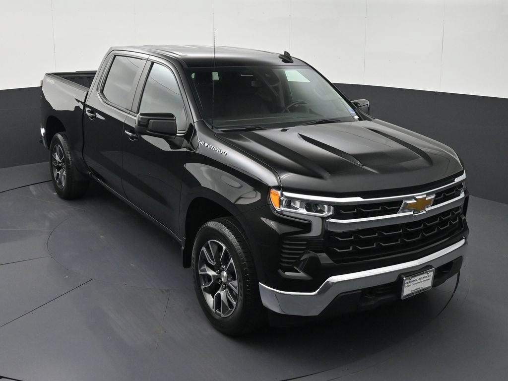Used 2023 Chevrolet Silverado 1500 LT AWD/4WD image 29