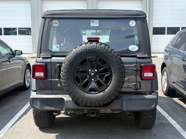 Used 2018 Jeep Wrangler Unlimited Sport AWD/4WD image 4