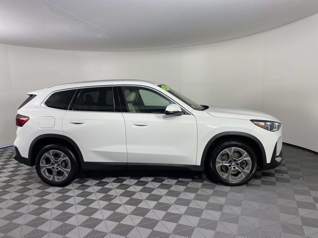 Used 2023 BMW X1 xDrive28i w/ Convenience Package AWD/4WD image 10