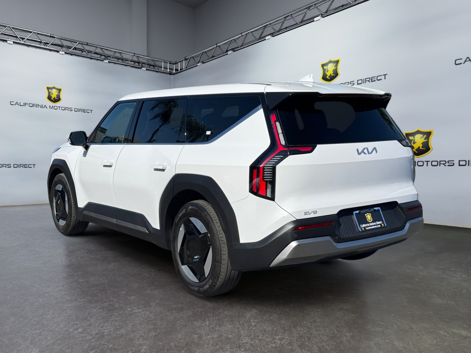 Used 2026 Kia EV9 Light RWD image 3