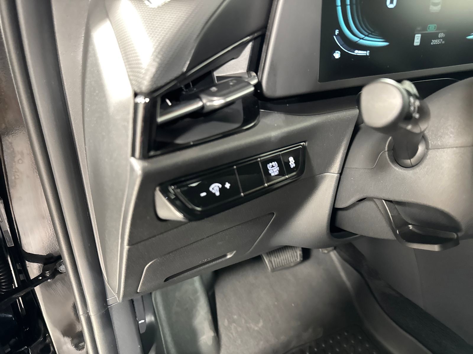 Certified 2023 Kia Niro LX FWD image 18