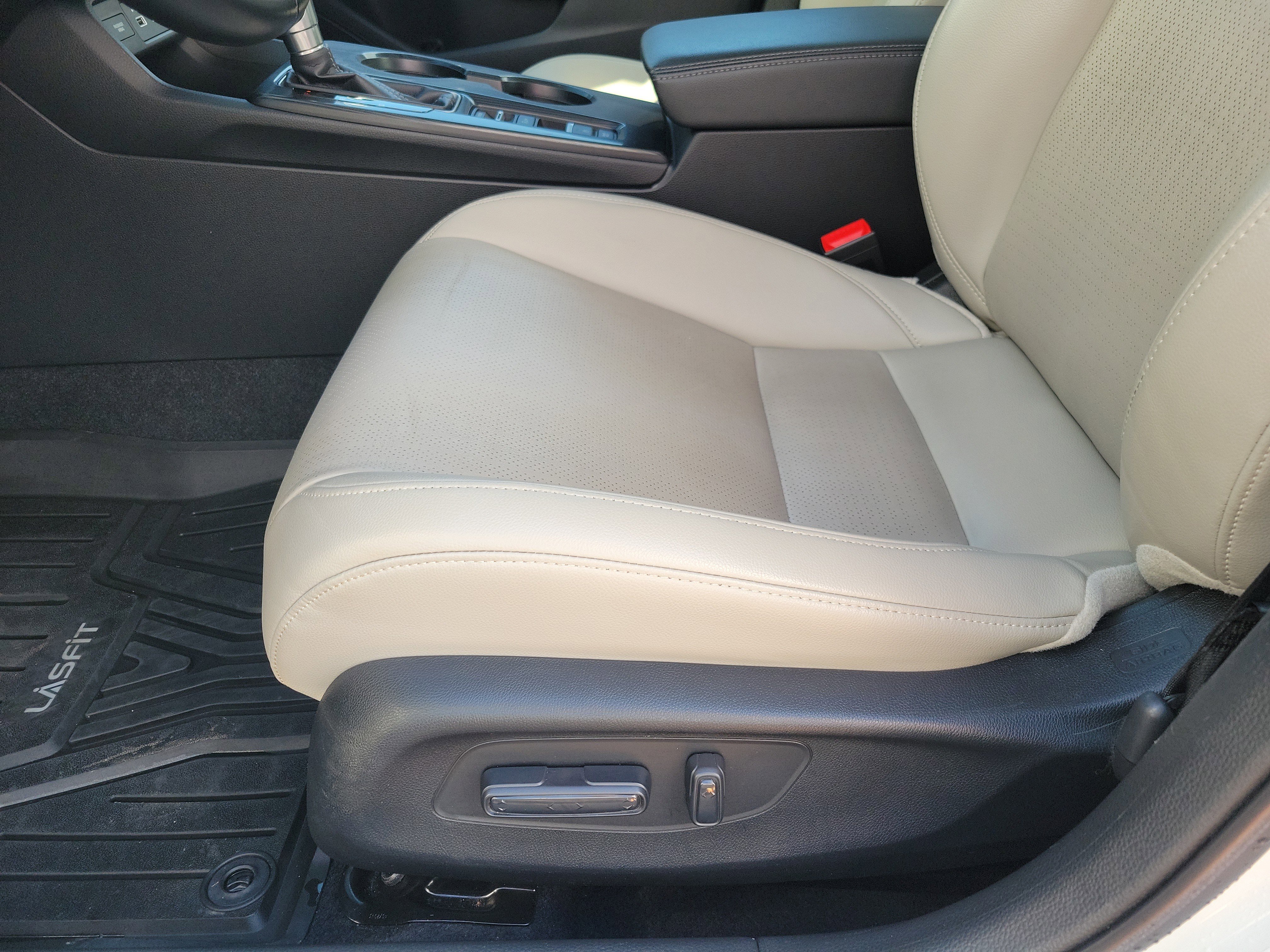 Used 2022 Honda Civic Touring image 6