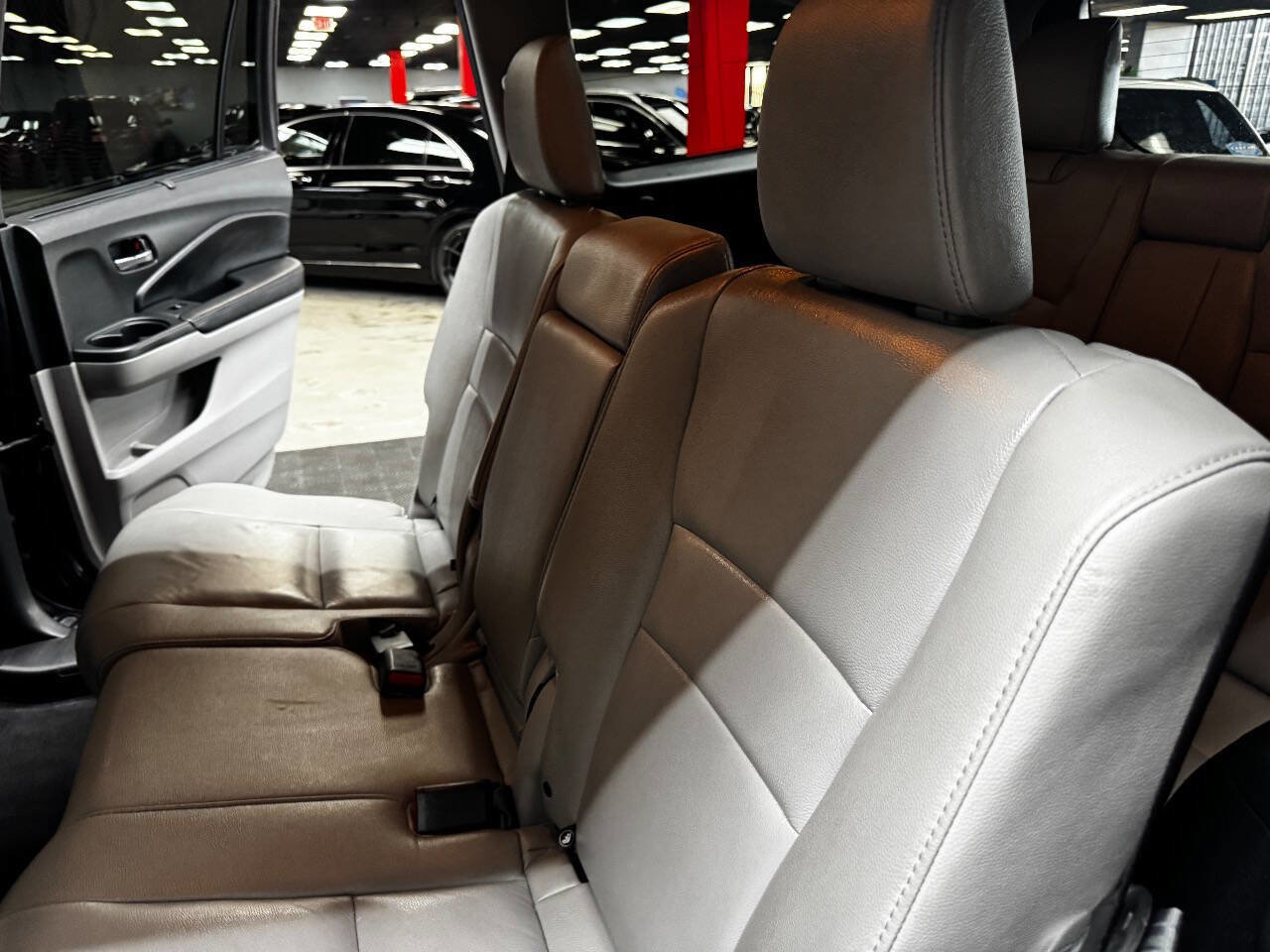Used 2017 Honda Pilot Touring image 41