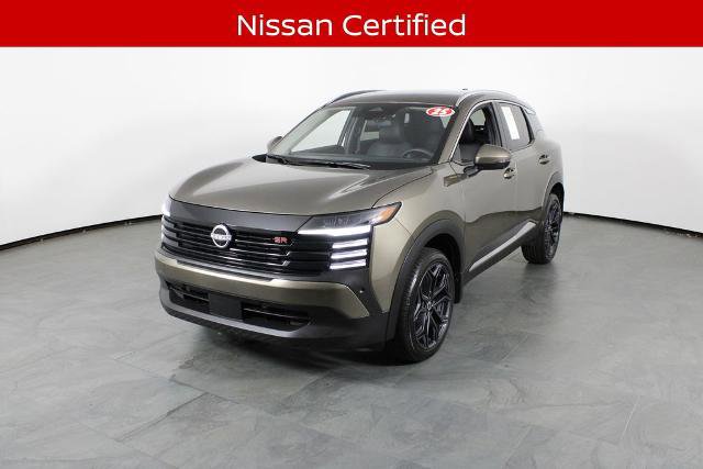 Certified 2025 Nissan Kicks SR image 2