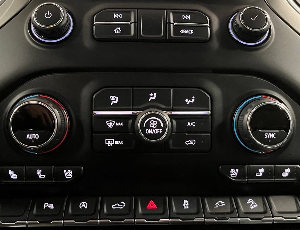 Used 2021 Chevrolet Silverado 1500 LTZ AWD/4WD image 39