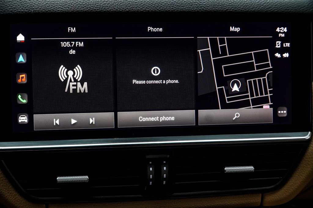 Used 2023 Porsche Cayenne Platinum Edition image 23