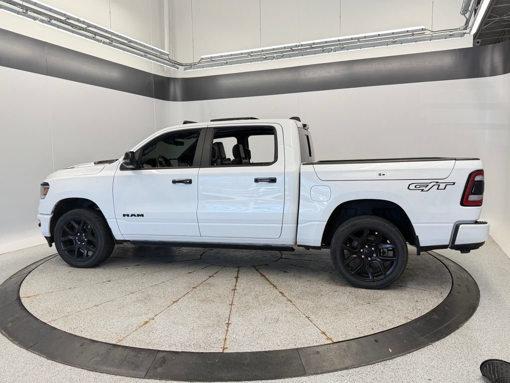 Used 2023 RAM 1500 Laramie AWD/4WD image 8