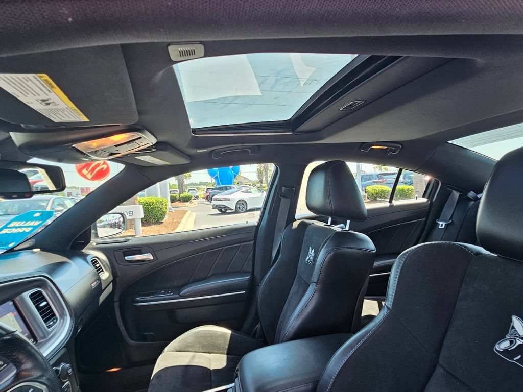 Used 2022 Dodge Charger Scat Pack w/ Plus Group RWD image 15