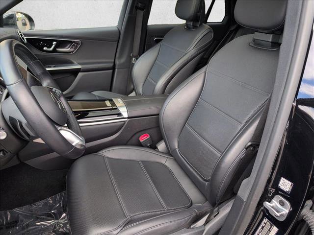Used 2024 Mercedes-Benz GLC 300 4MATIC image 17