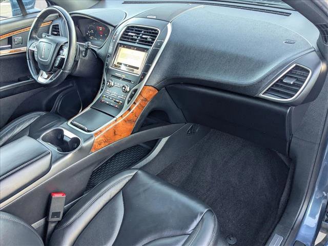 Used 2019 Lincoln Nautilus Select image 23