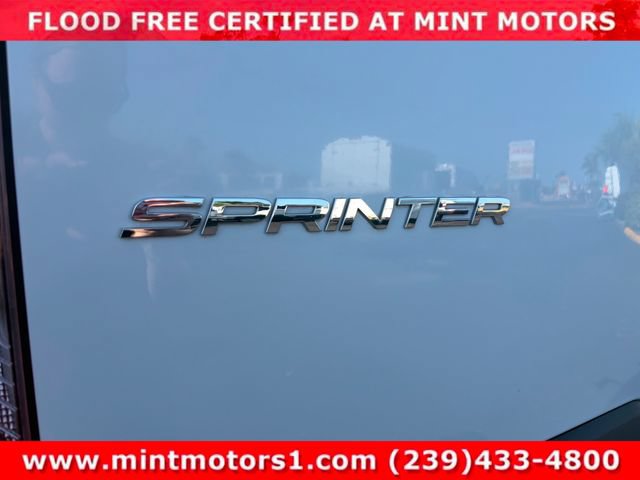 Used 2020 Mercedes-Benz Sprinter 1500 w/ Driver Convenience Package image 40