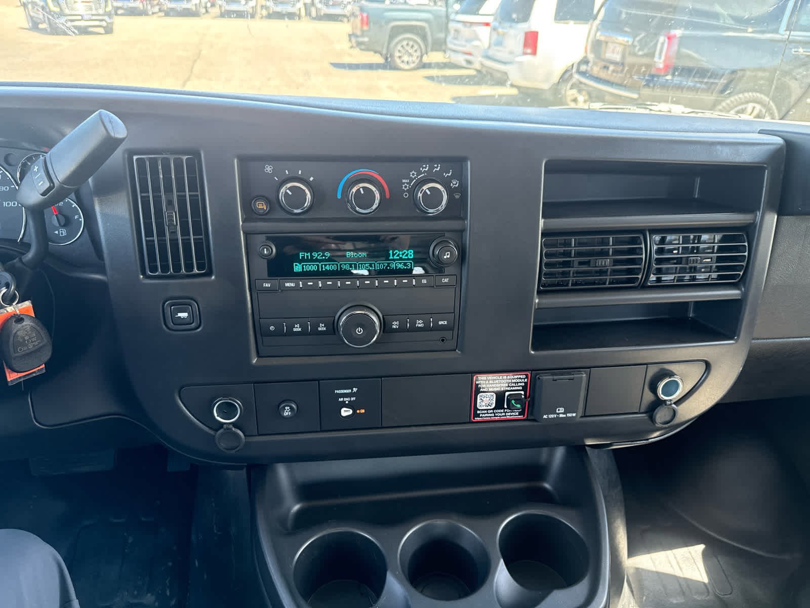 New 2026 GMC Savana 2500 Extended w/ Driver Convenience Package RWD image 21