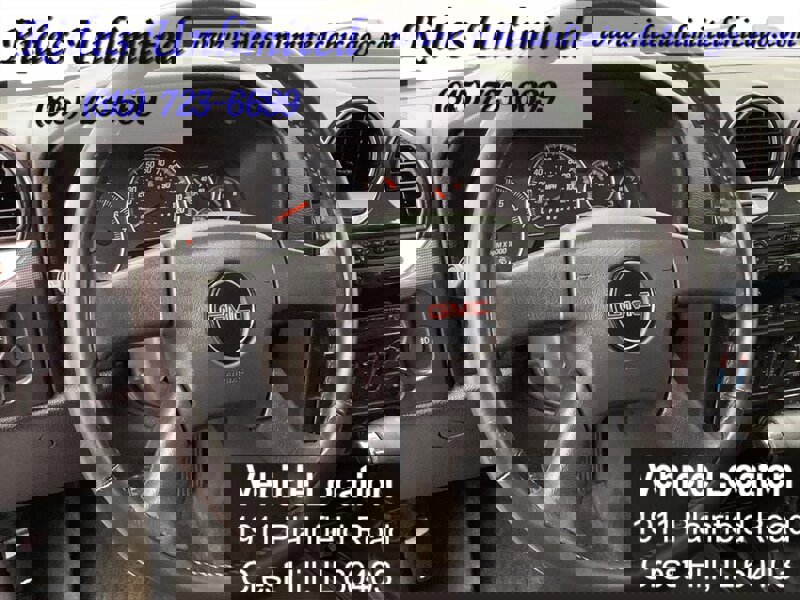 Used 2007 GMC Envoy SLE image 17