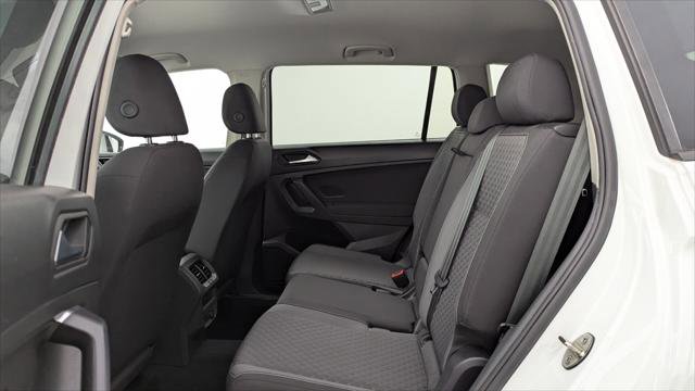 Used 2021 Volkswagen Tiguan S FWD image 17