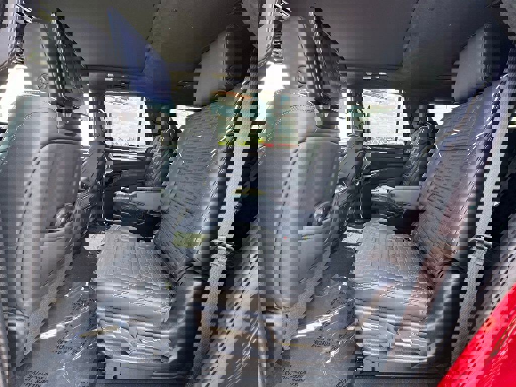 Used 2025 Cadillac Escalade V image 33