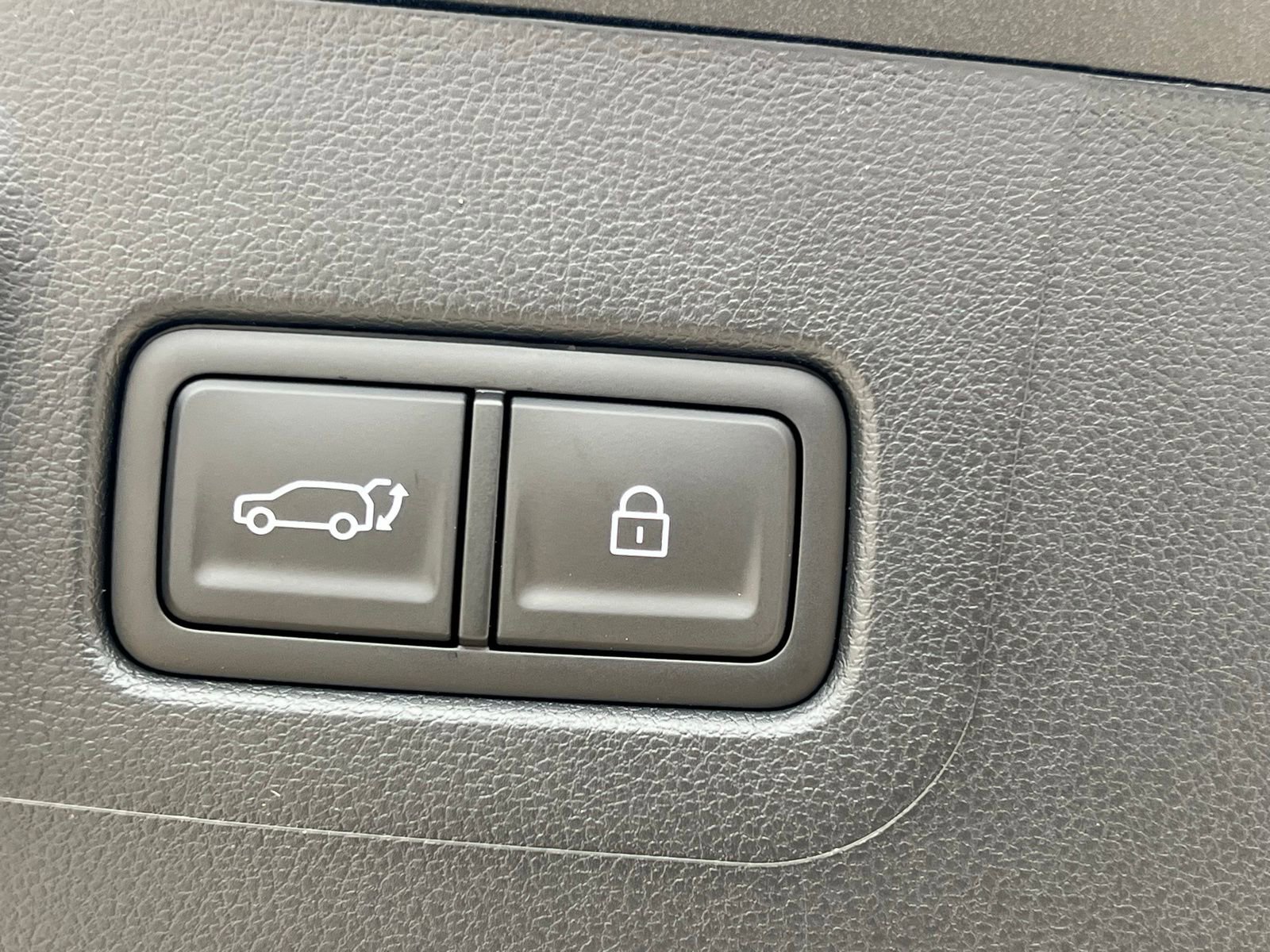 Used 2026 Hyundai Santa Fe SEL image 16