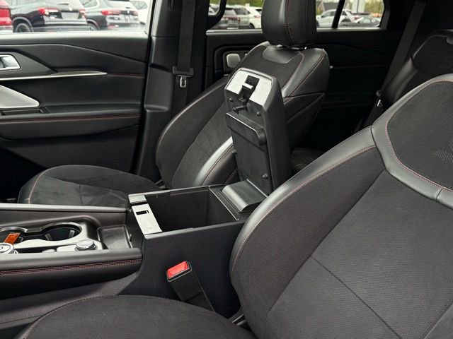 Used 2025 Ford Explorer ST AWD/4WD image 36