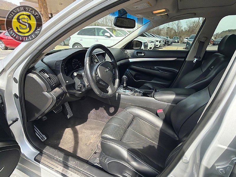 Used 2013 INFINITI G37 x Sedan w/ Premium Pkg AWD/4WD image 11