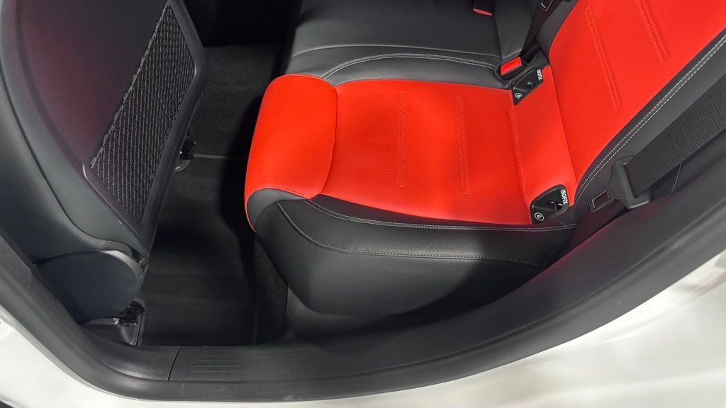Certified 2025 Mercedes-Benz CLA 35 AMG 4MATIC image 21