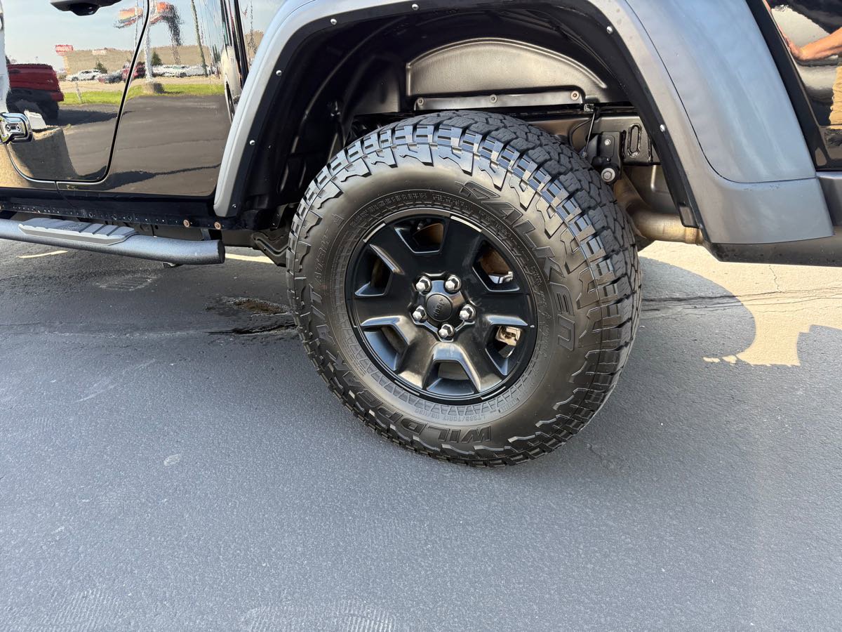 Used 2021 Jeep Gladiator Mojave image 11