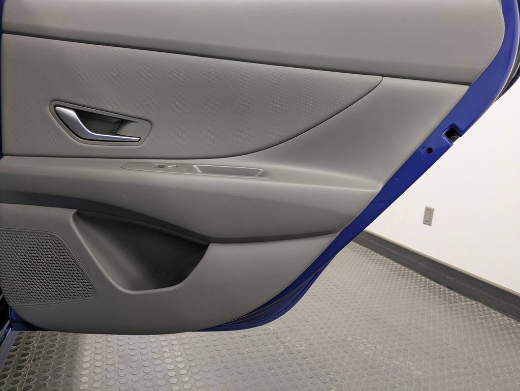 Certified 2025 Hyundai Elantra SEL w/ Cargo Package FWD image 25