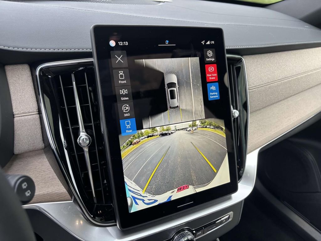 New 2026 Volvo XC90 T8 Plus w/ Protection Package Premier image 21