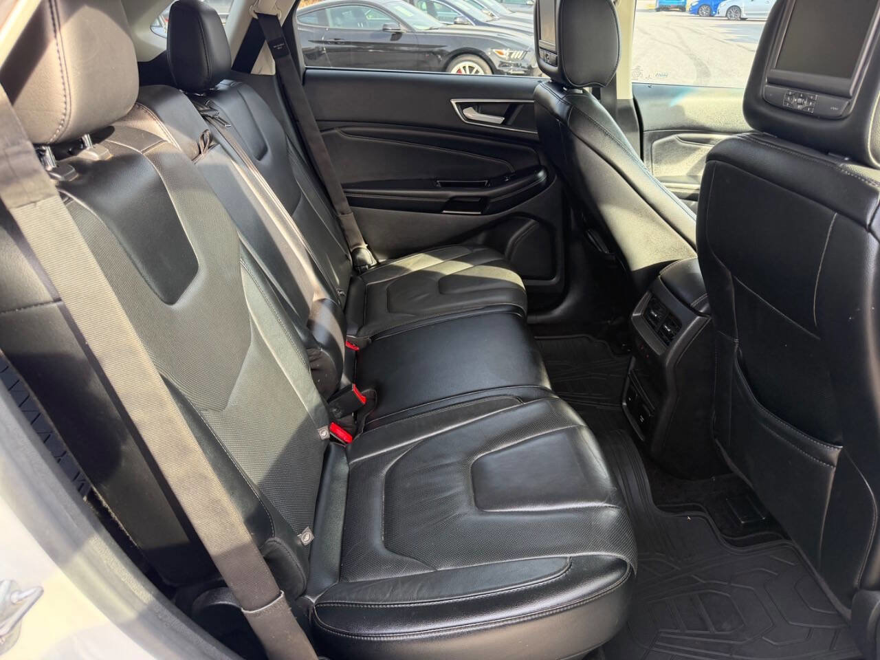 Used 2015 Ford Edge Titanium w/ Equipment Group 302A FWD image 20