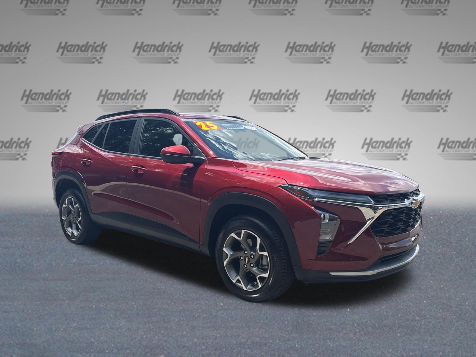 Used 2025 Chevrolet Trax LT FWD video 2